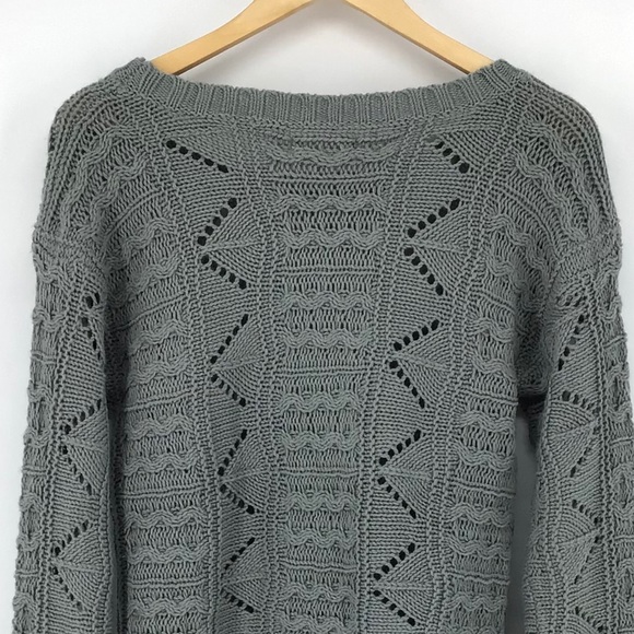 Elan Grey Cable Knit Fringe Tassel Front Sweater - Picture 5 of 6